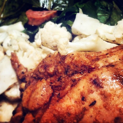 Dinner tonight Jerk Chicken Thighs w/ Collard Greens & Cauliflower. #PrimalOrganic is Miami’s top healthy meal plan and low-carb diet delivery service. Each meal is made from scratch using our original paleo diet recipes, whole food, and gluten-free ingre