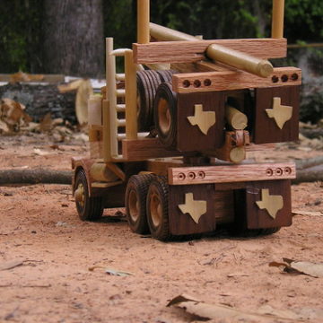 Log Truck (rearview)