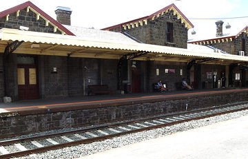 And for the railway buffs....the historic Kyneton Railway Station (set of 4)