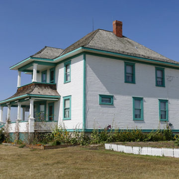 The Long house, Pioneer Acres