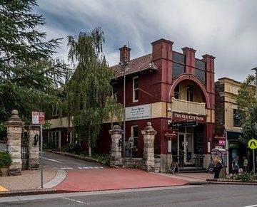 Carrington Hotel: The Old City Bank (Katoomba, Blue Mountains)