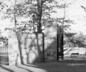 Park Street, 015, Frothingham  Memorial Park, 15 Park Street, Easton, MA, 1930, info, Easton Historical Society -