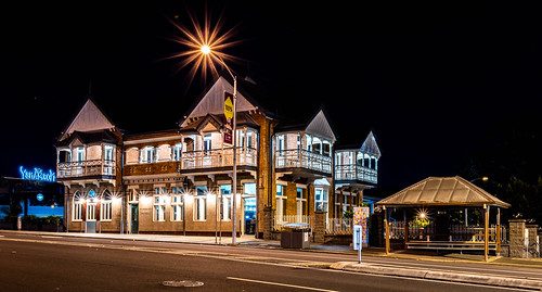 The Normanby Hotel & Tram Shelter (Brisbane, Queensland)