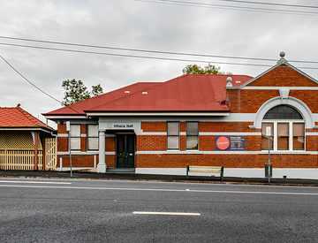 The (Former) Ithaca Town Council Chambers & Tram Shelter No. 7 (Red Hill, Queensland)