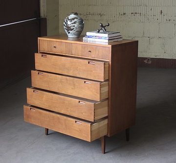 Agile Midcentury Modern American of Martinsville Tall Walnut Dresser Chest of Drawers (U.S.A., 1960s)