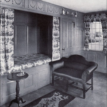1924 Colonial Bed Nook