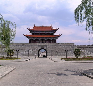 China - Yunnan - Dali - City Gate - 97