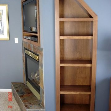 Maple TV Box and Bookshelves (Bookshelf View).