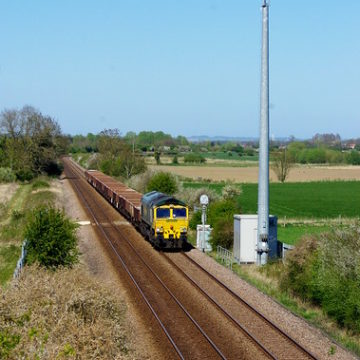 6Y32 approaching Beverley